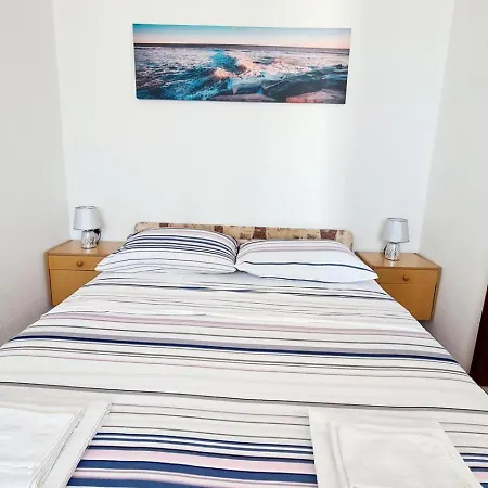 Adriatic Nest Апартаменти *